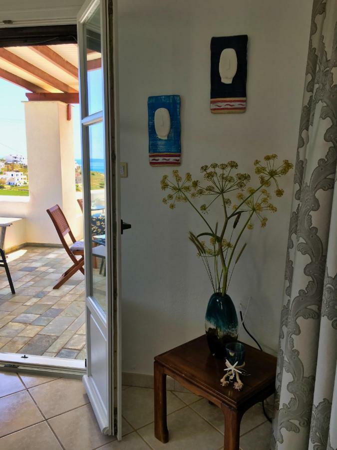 Anthoula'S Sea View Apartment Piso Livadi Exterior photo